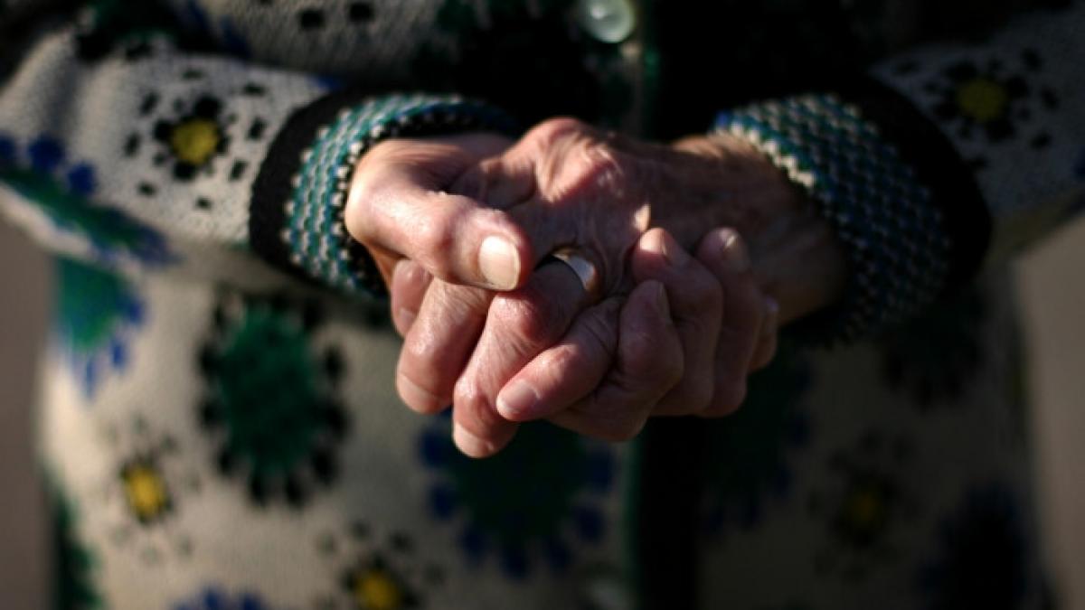 caz incredibil la 81 de ani data afara din locuinta pe care o cumparase este nevoita sa isi caute