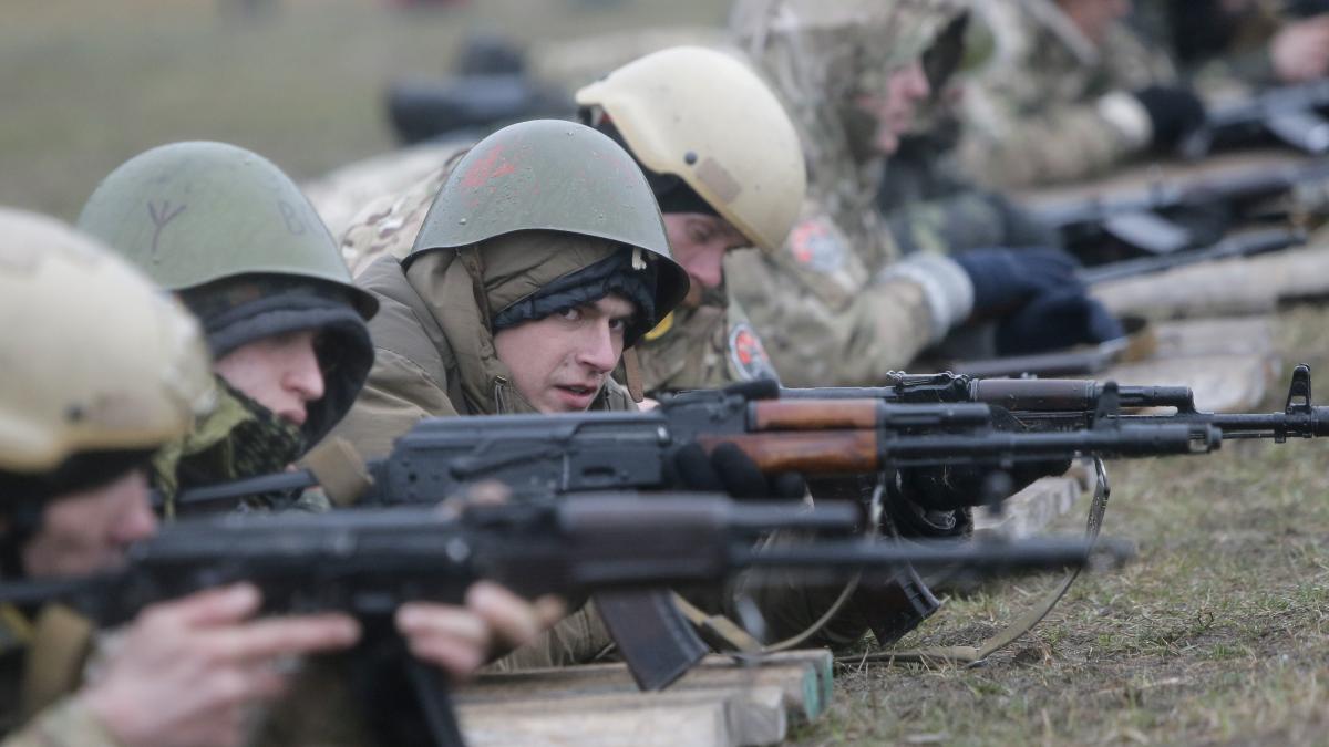 sua antreneaza armata ucraineana am inceput cu patru batalioane din garda nationala