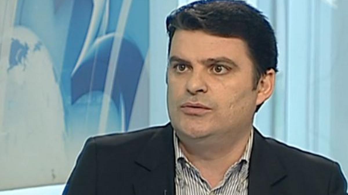 radu tudor daca udrea si cocos sunt in arest nu pot fi acolo fara basescu