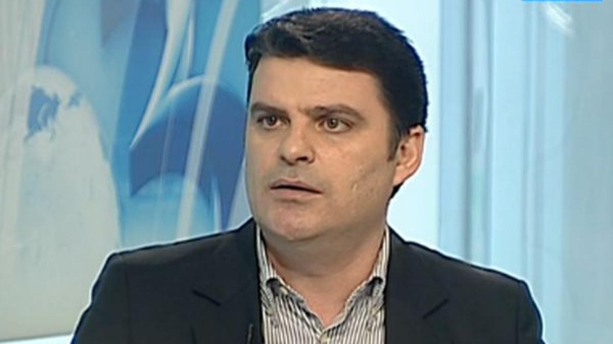 radu tudor gitenstein a contribuit la degradarea masiva a mediului democratic prin sustinerea lui