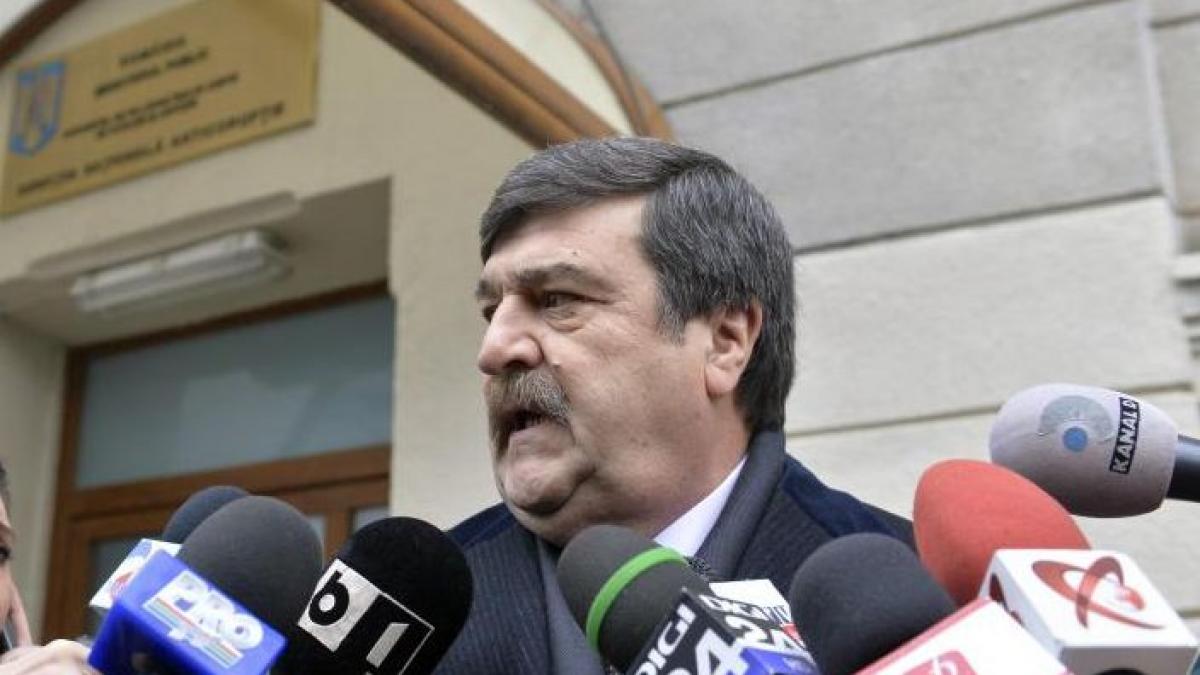 toni grebla din nou la dna am impresia ca judecarea mea a inceput ieri in spatiul public