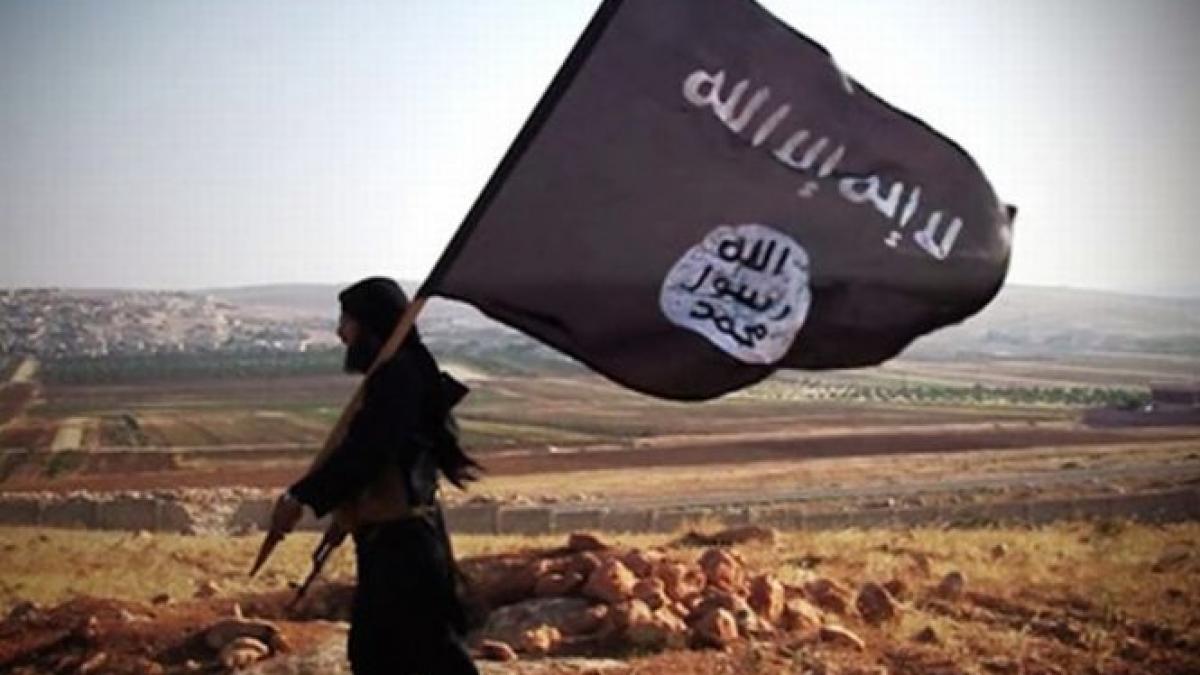 steaguri ale organizatiei teroriste stat islamic arborate pe case din bosnia hertegovina