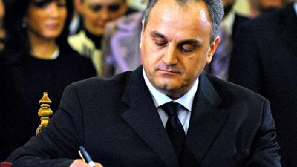 deziluzia optica canarul troian