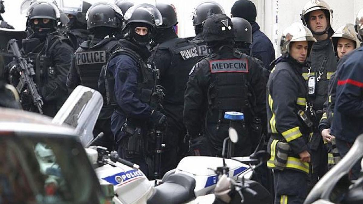 parisul interzice filmarea scenelor de actiune pe strazile orasului actorii politisti pot fi