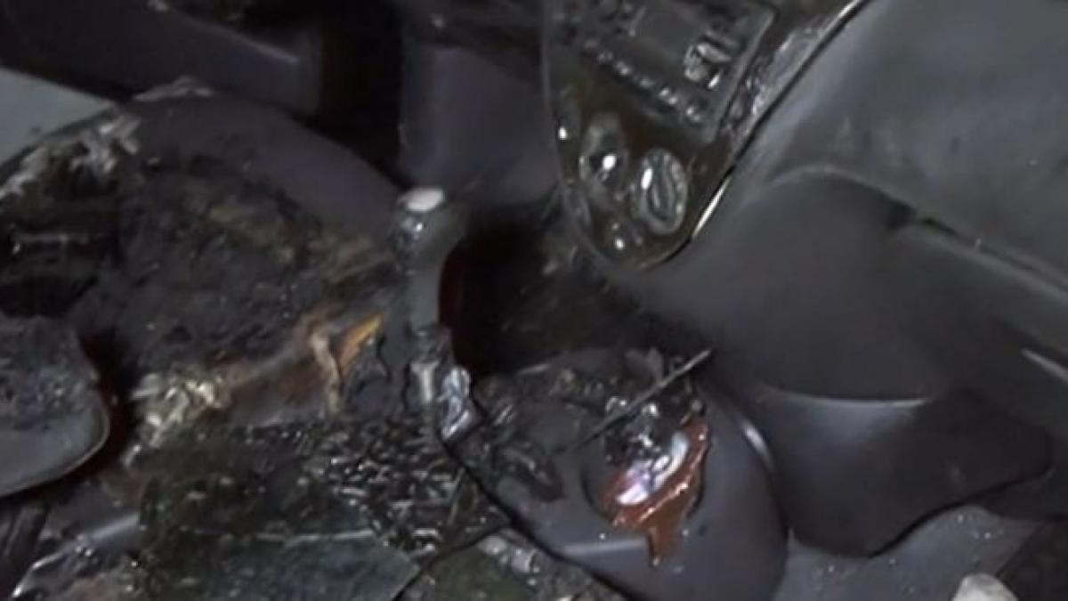 un sofer din timisoara si a gasit masina incendiata chiar in parcarea din fata blocului