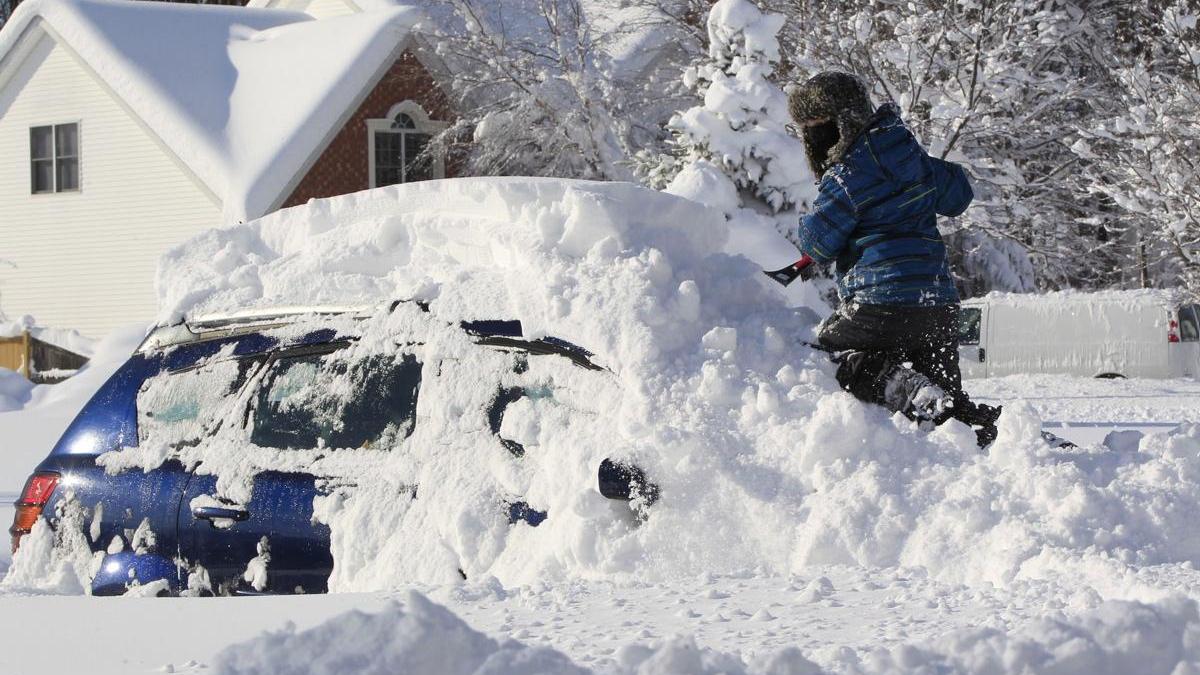 autoritatile au decretat stare de urgenta furtuna de zapada va lovi centrul statului