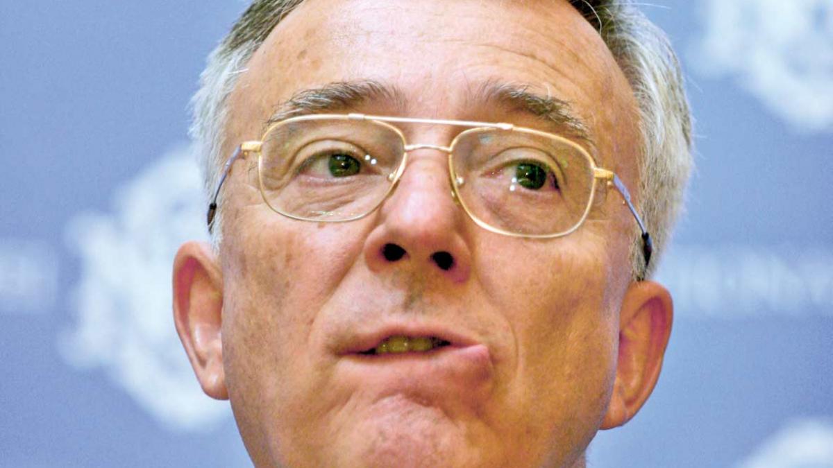 surpriza care ar putea fi anuntata azi din partea bnr ce anunt ar putea face mugur isarescu