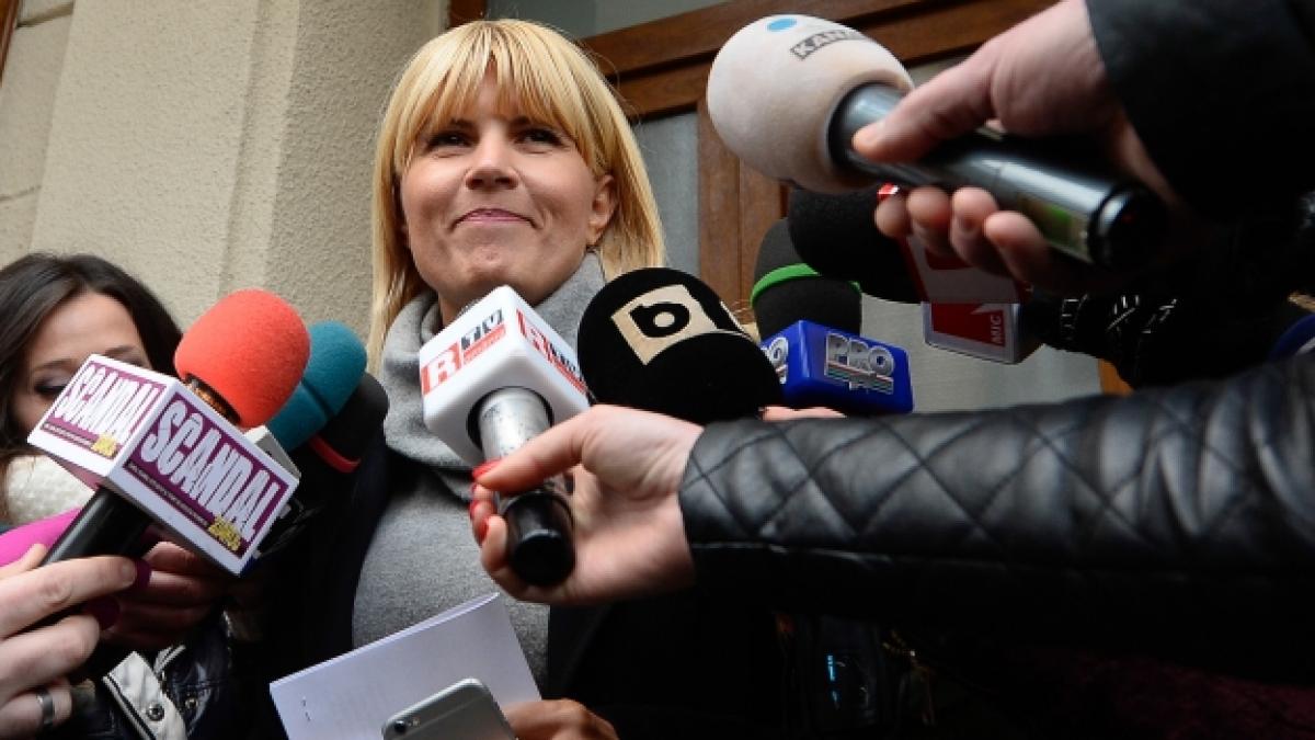 gestul surprinzator facut de elena udrea la iesirea din sectia de politie eu nu sunt dezamagita in