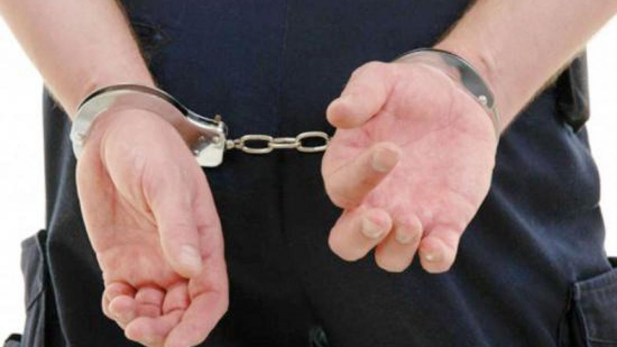 seful directiei regionale de finante publice ploiesti arestat pentru luare de mita