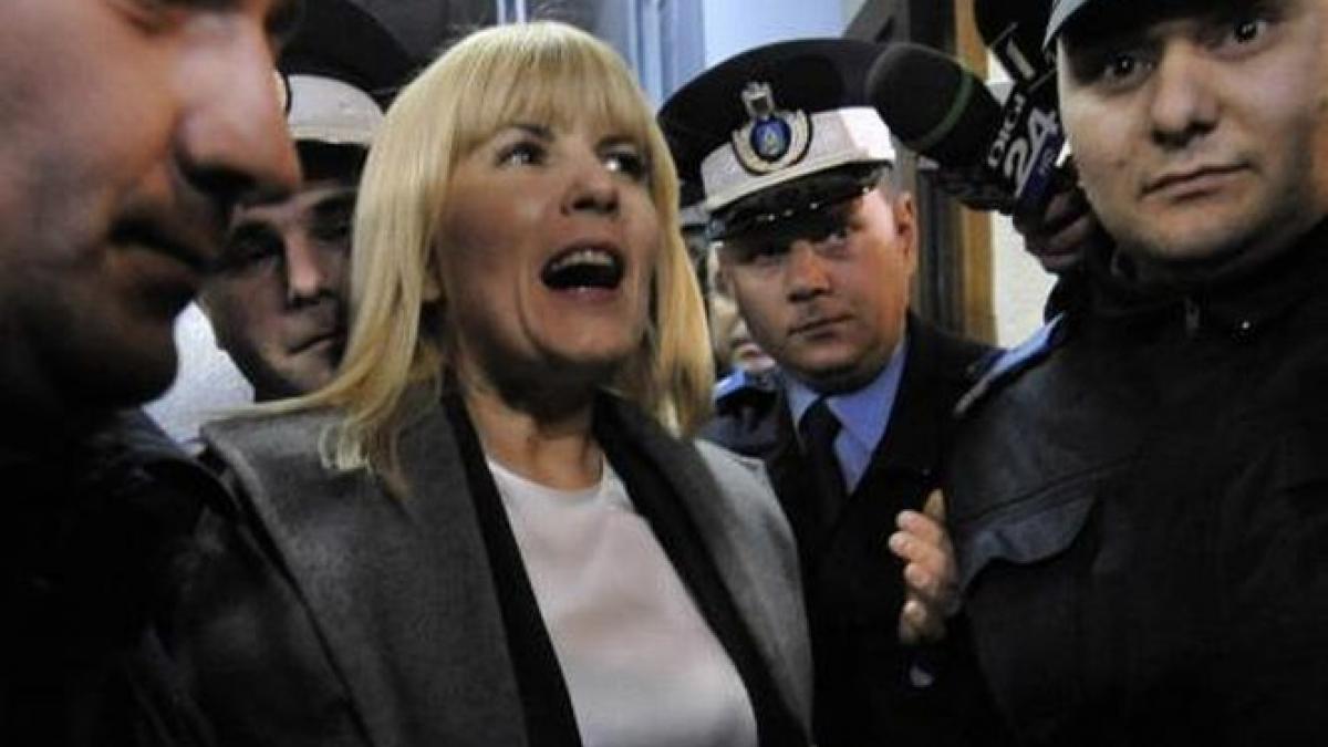 antena 3 a obtinut referatul de arestare a elenei udrea spaga a ajuns si in conturile pdl