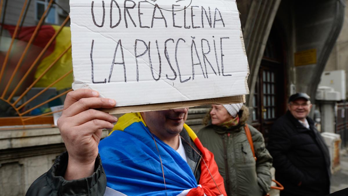 cum se intinde setea de bani numele care au ajutat o pe udrea sa sece romania cu milioane de euro