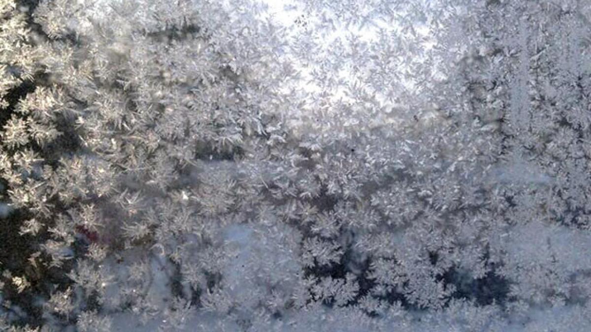 noapte extrem de geroasa la intorsura buzaului