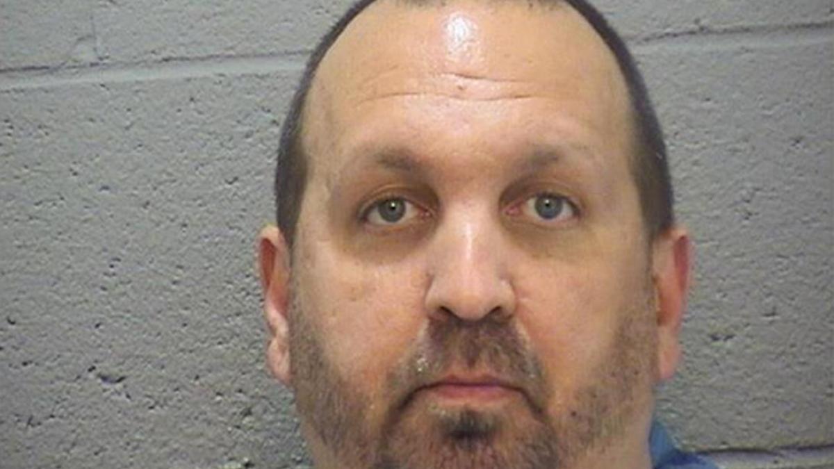 sua un barbat a fost arestat dupa ce a impuscat mortal trei musulmani