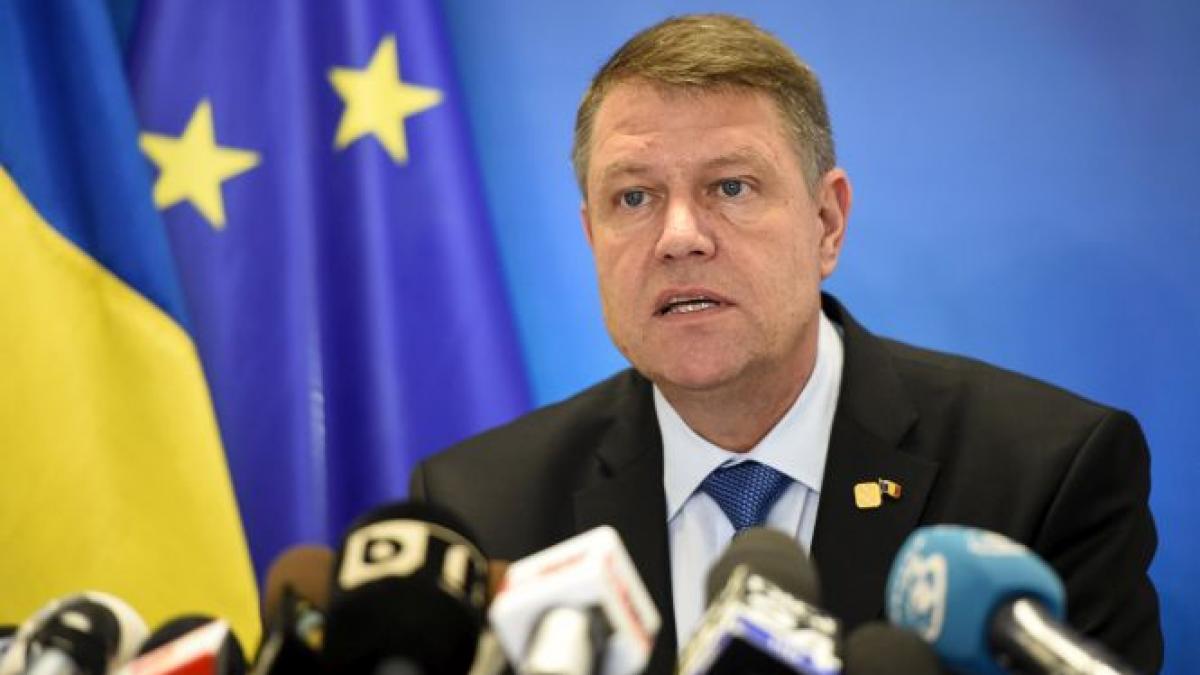 iohannis va merge in vizita in ucraina la invitatia omologului sau petro porosenko