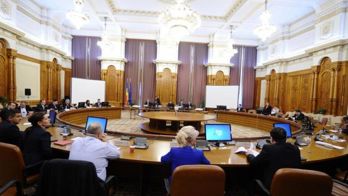 comisia juridica aproba arestarea elenei udrea