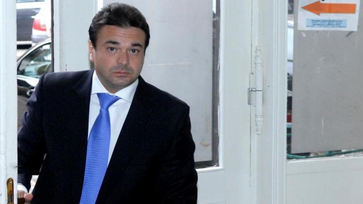 editie speciala in ce calitate a vizitat o william brinza pe elena udrea in arest de ziua