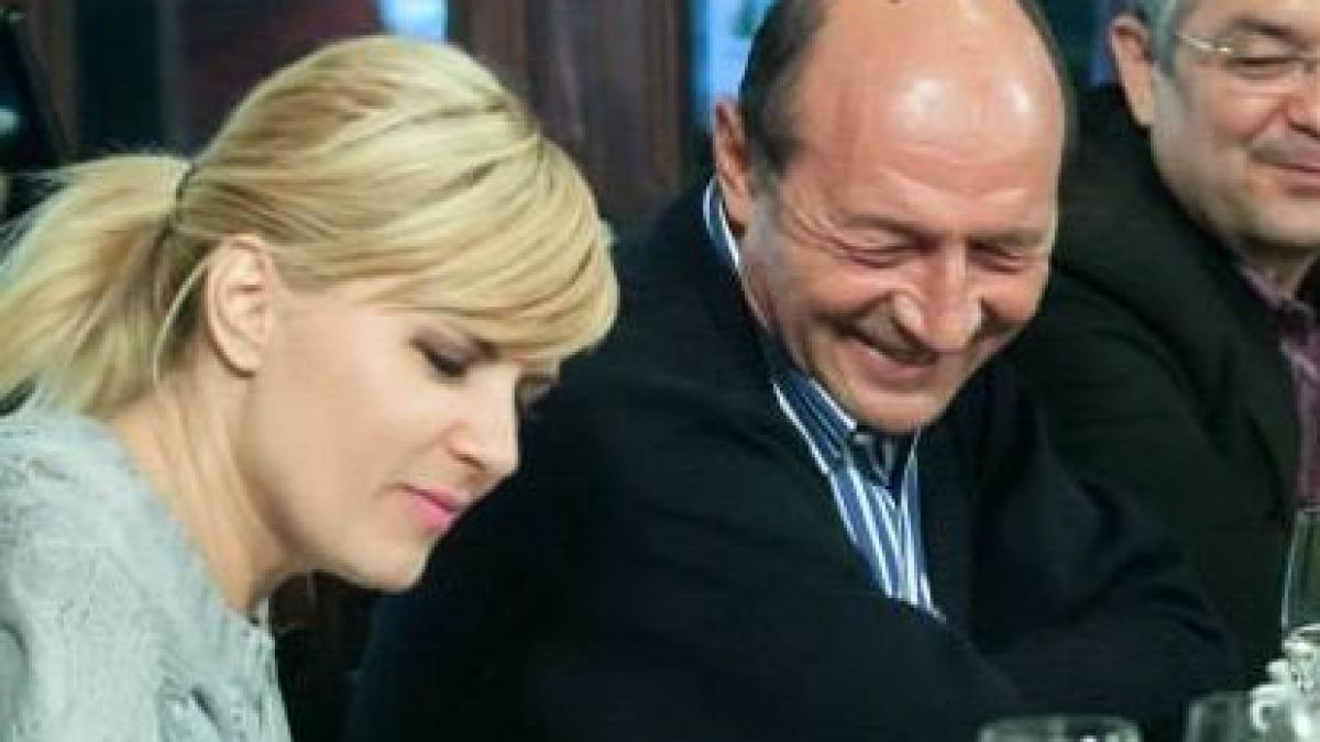 nu s a putut abtine chiar daca nu mai are voie ce a postat udrea pe facebook la miezul noptii