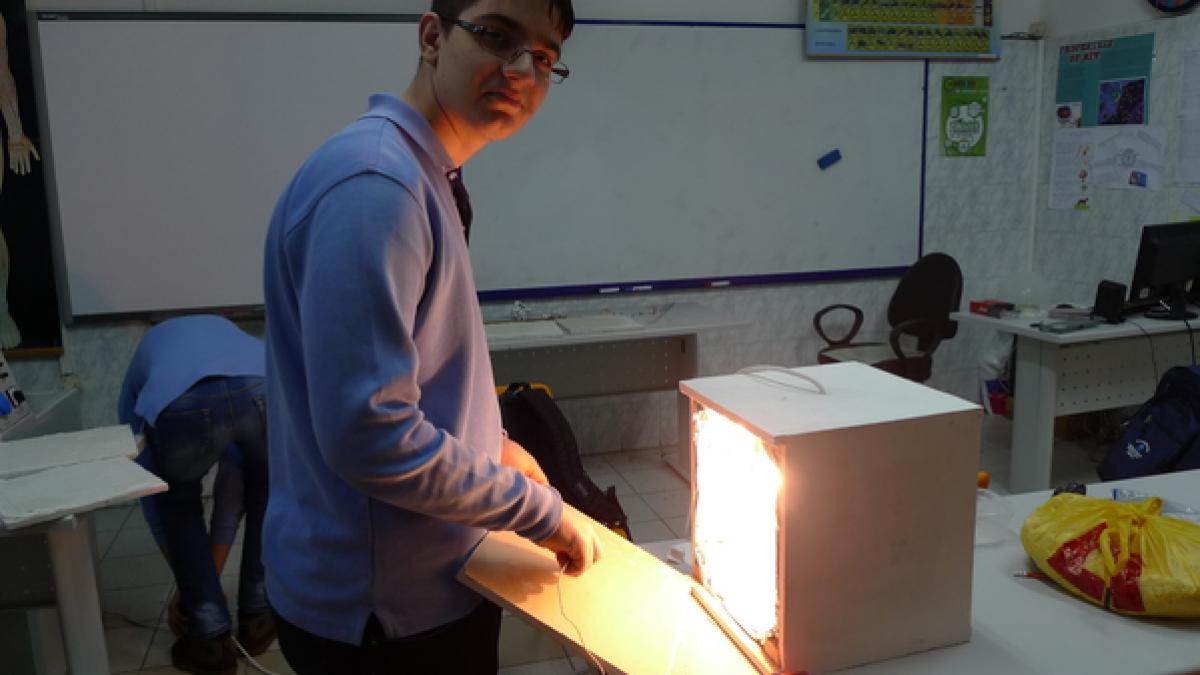 descoperirea de geniu a unui elev din romania care ar putea revolutiona medicina proiectul va fi