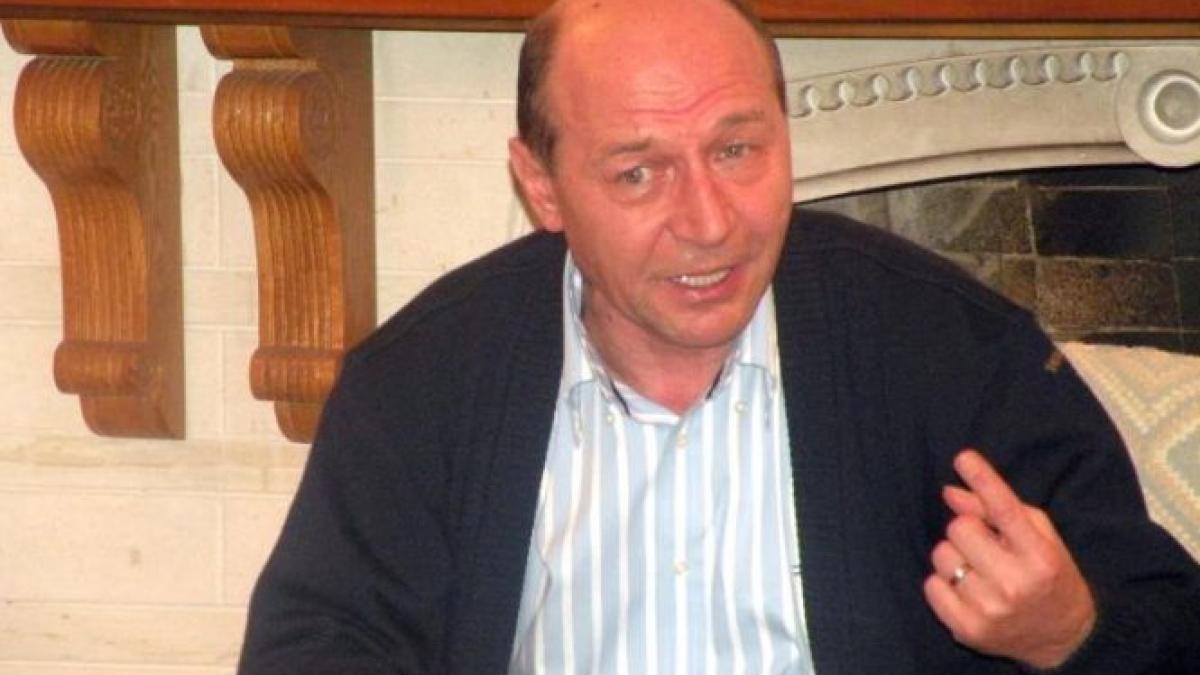 basescu a semnat contractul cu raapps pentru preluarea vilei in care a locuit mioara roman