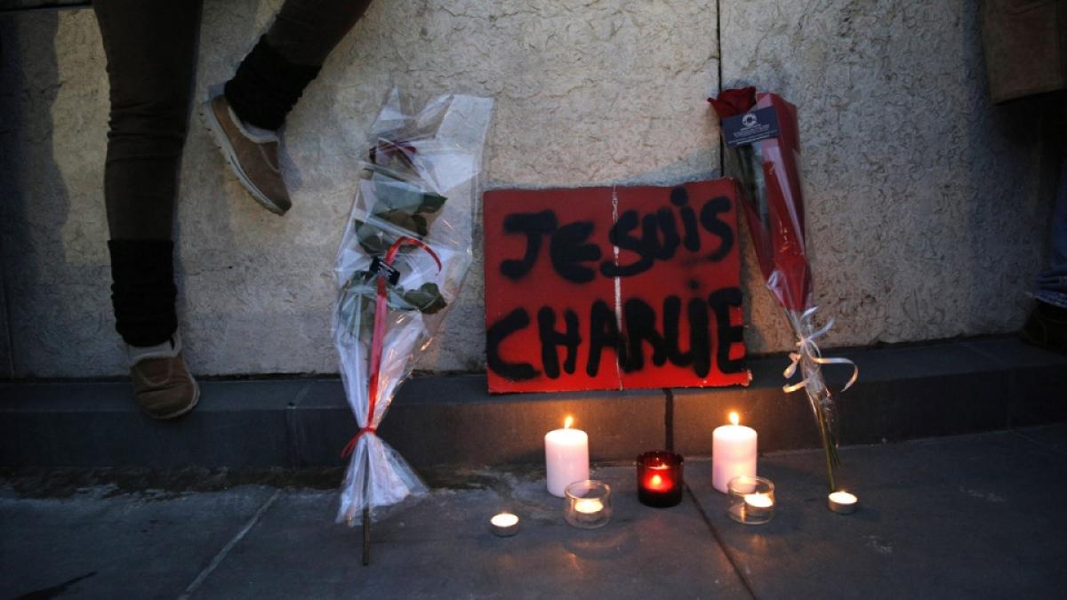 memorialul jurnalistilor charlie hebdo ucisi in atentat a fost vandalizat