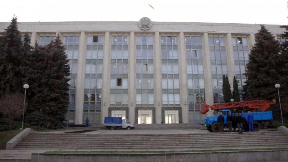 radio europa libera sistemul politic disfunctional din republica moldova ar putea fi un cadou