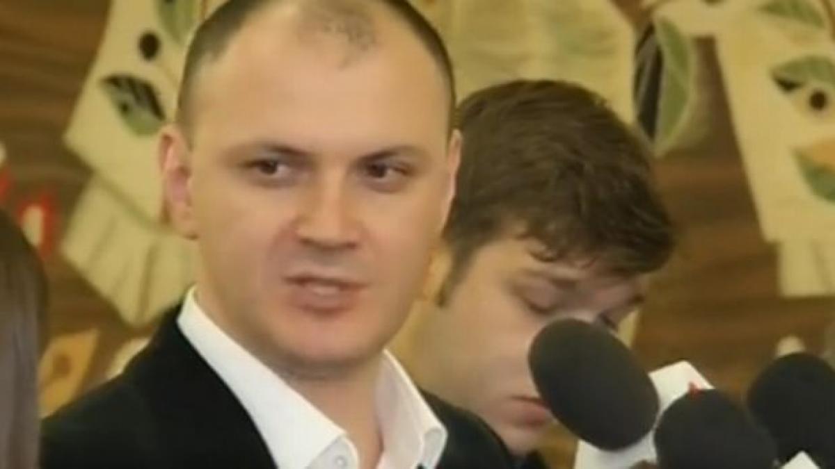 sebastian ghita reflecteaza la retragerea din comisia sri