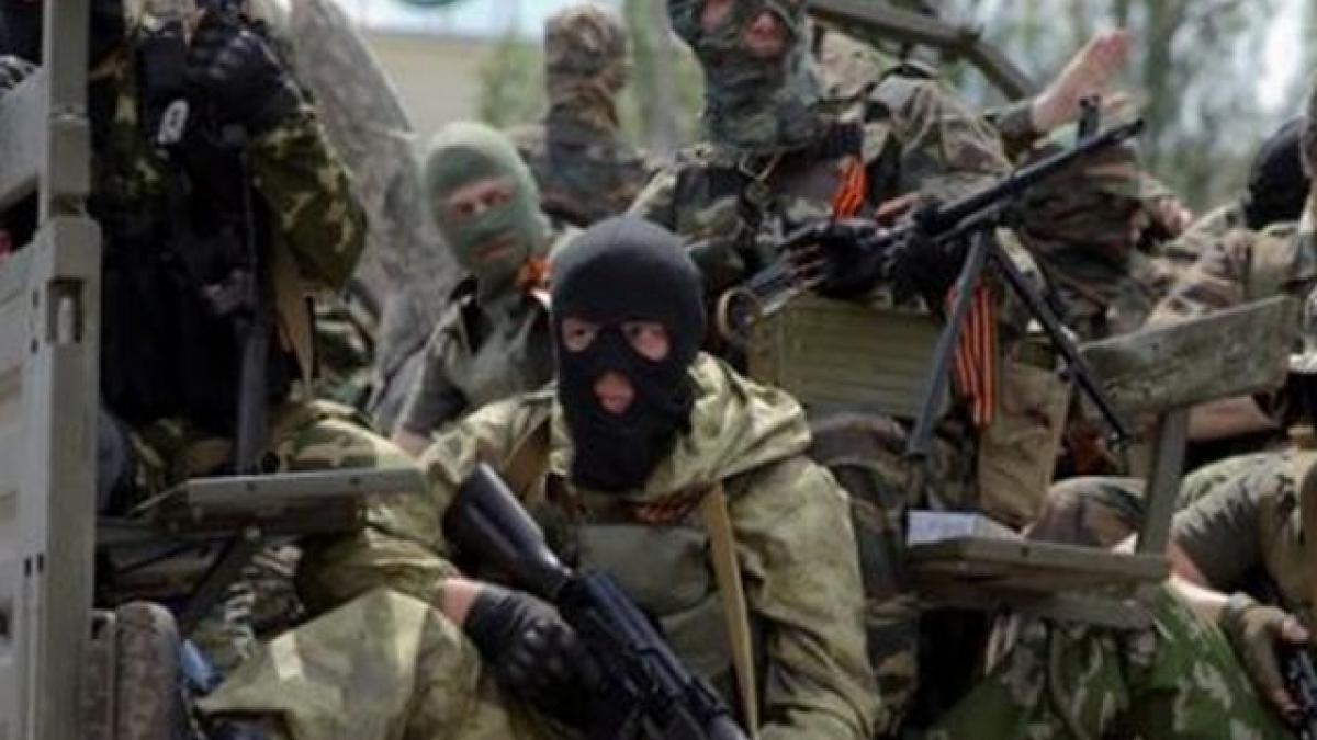 separatistii sustin ca au inceput retragerea armamentului greu dar kievul afirma ca ei de fapt se