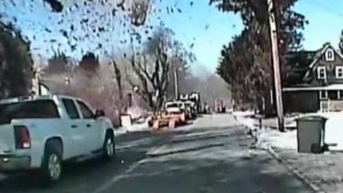 o casa a sarit in aer 15 oameni au ajuns la spital cu rani grave video