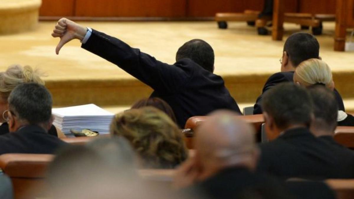 senatul respinge o noua lege a gratierii