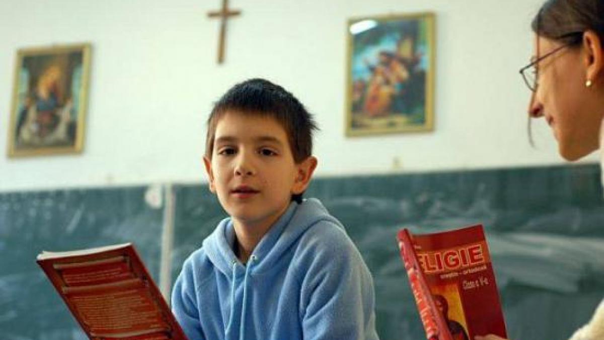 ministrul educatiei profesorii de religie care si ar putea pierde orele vor cauta dreptate in