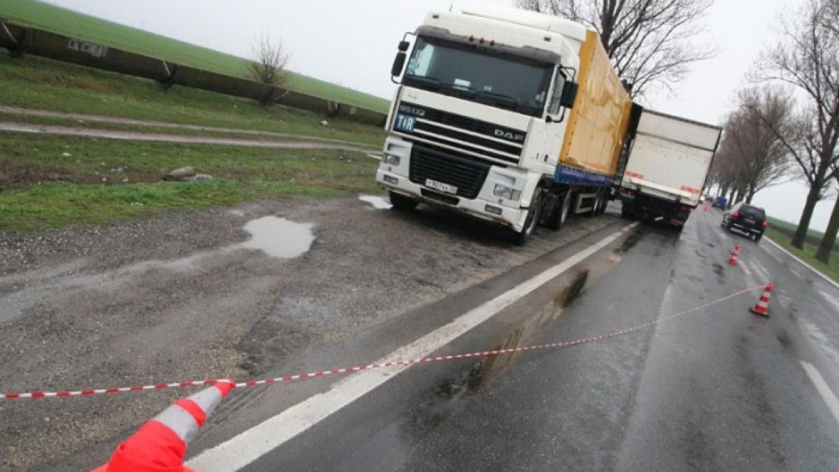 barbat accidentat mortal in timp ce mergea pe trotuar