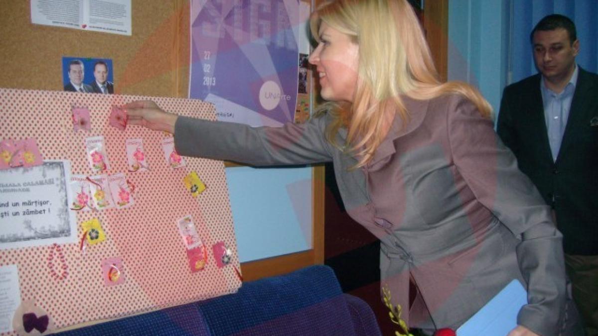 de 1 martie anul trecut udrea facea martisoare