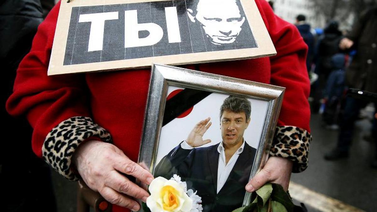 asasinatul lui nemtov inceputul sfarsitului pentru putin zeci de mii de oameni au iesit in strada