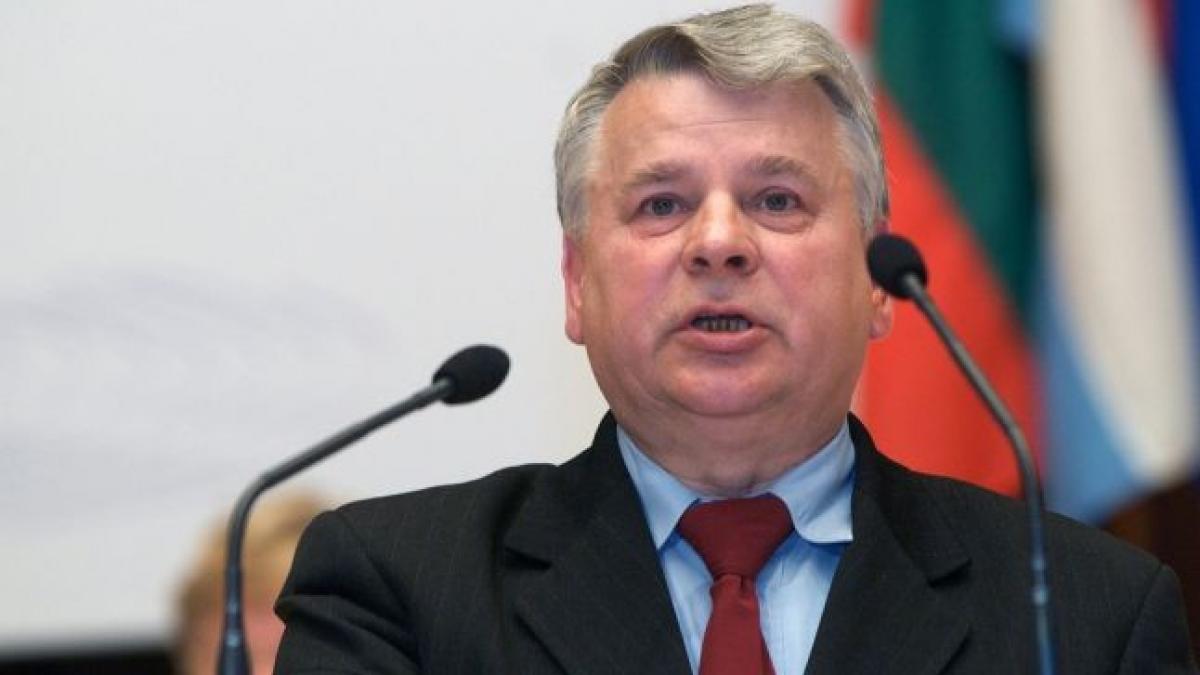 autoritatile ruse nu ii permit presedintelui senatului polonez sa participe la funeraliile lui