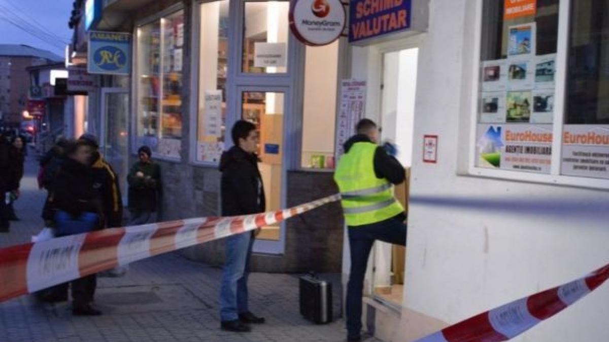 jaf ca in filme intr o casa de schimb valutar hotul a plecat cu 6 000 de lei si 800 de euro