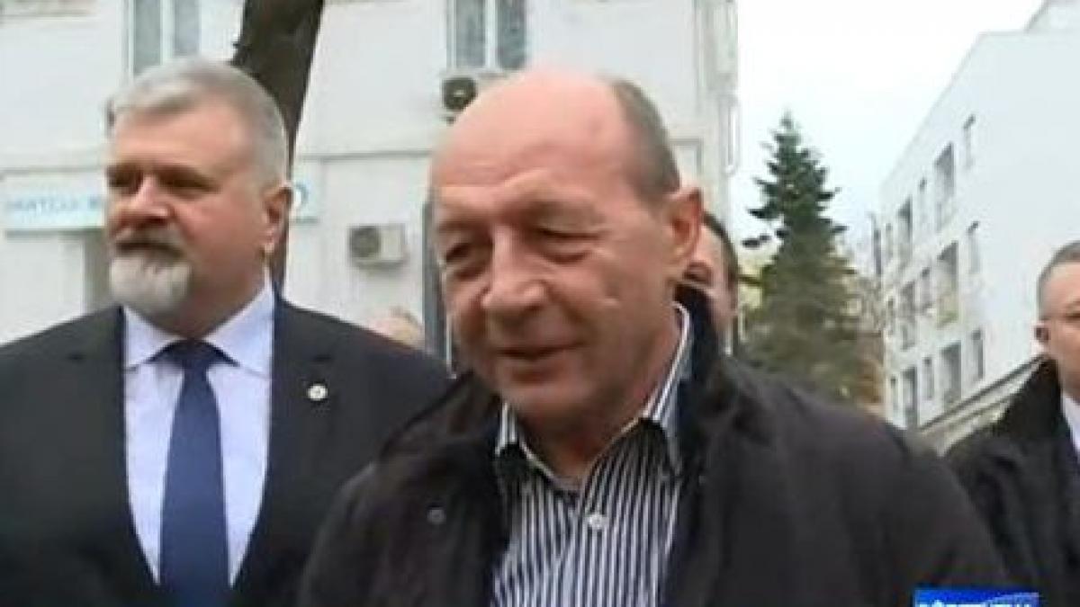 intrebat despre udrea basescu vorbeste despre vladimir putin