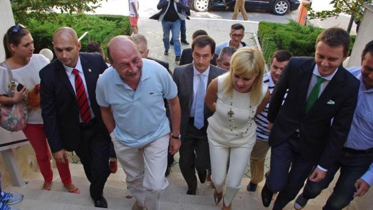 traian basescu ghidul elenei udrea la dna fostul presedinte o sfatuia sa intre prin lateral la dna