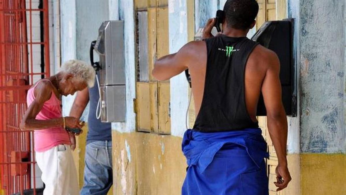 dupa 15 ani fara ton statele unite si cuba au restabilit liniile telefonice directe