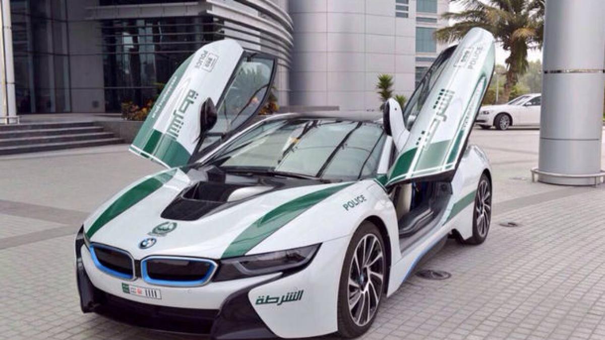 un nou supercar se alatura parcului auto al politiei din dubai