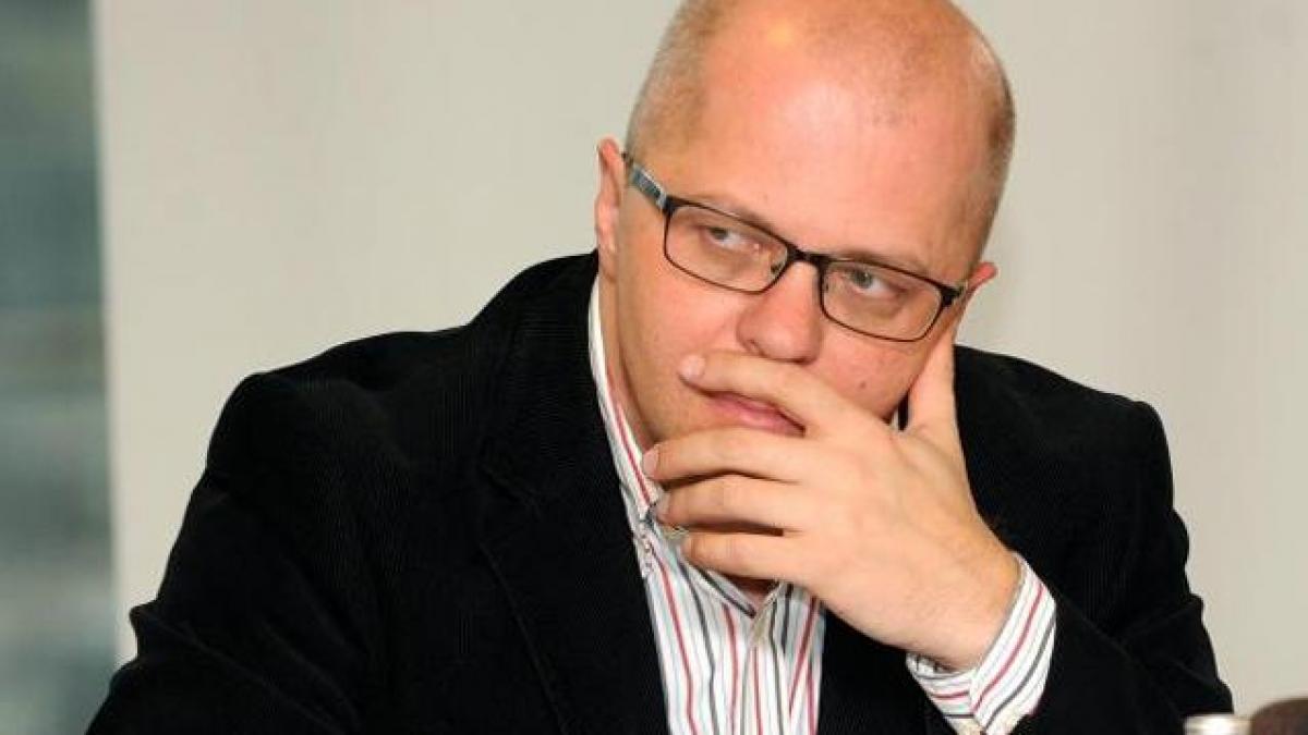 adrian ursu cred ca schimbarea majoritatii parlamentare se va realiza cu ajutorul dna