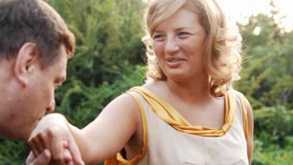 q a ioana basescu notarul afacerilor de milioane de euro