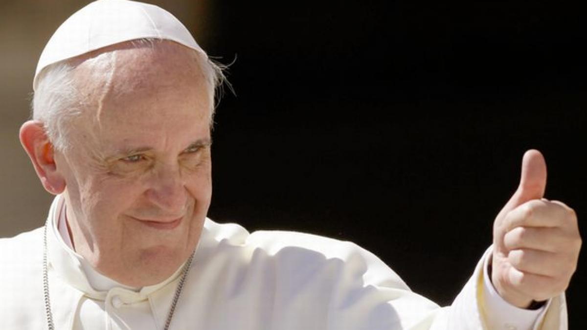 detalii inedite despre viata papei francisc cum s a indragostit nebuneste de o bruneta frumoasa