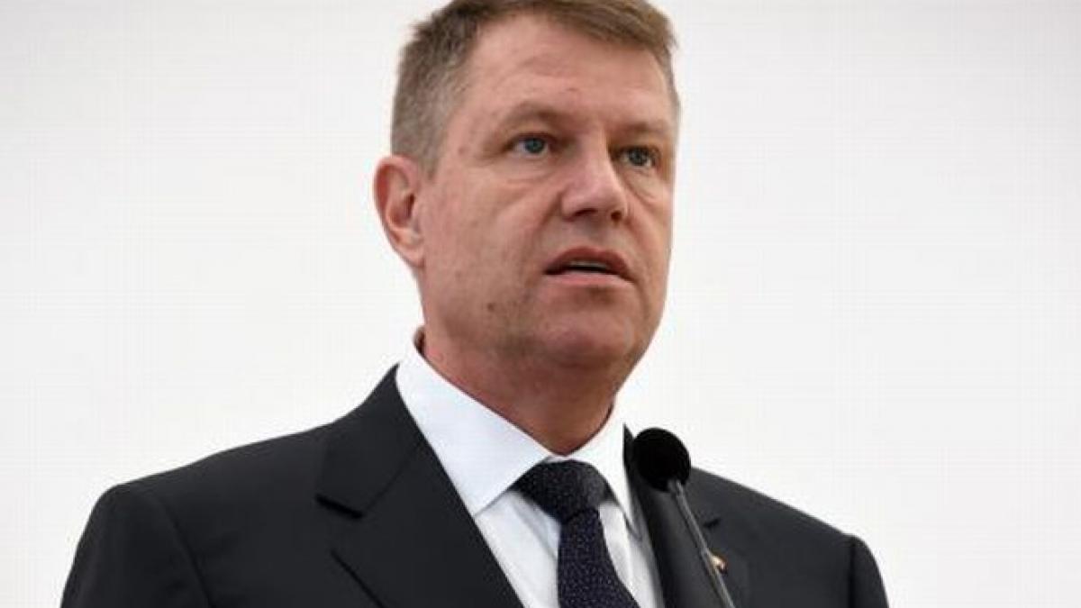 klaus iohannis i a cerut lui victor ponta sa l demita pe darius valcov