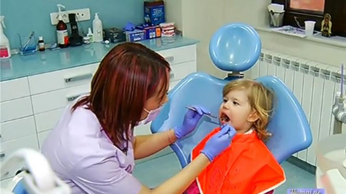 numai de bine vizita copilului la stomatolog recomandata de la doi ani