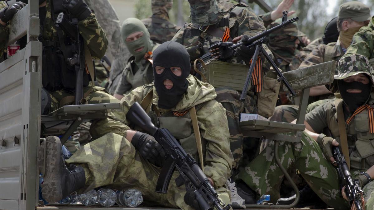 revenirea lui vladimir putin incinge spiritele atacuri in forta ale rebelilor pro rusi pe frontul