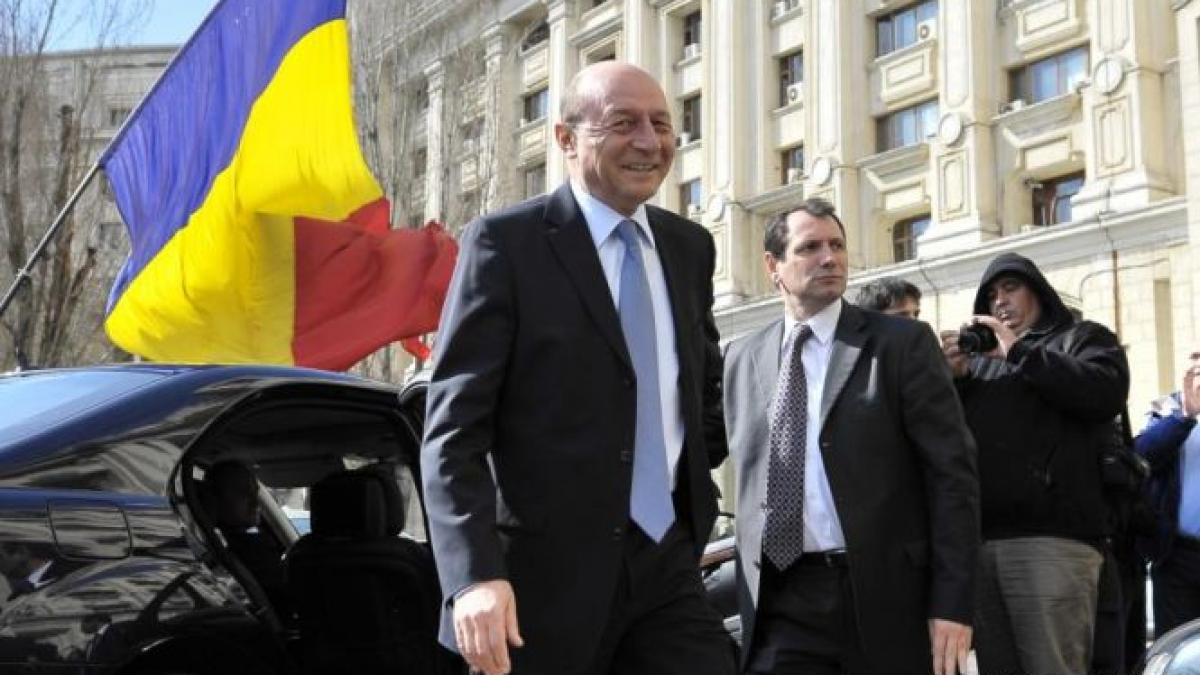 dosarul lui traian basescu ramane la parchetul general propagandistii fostului presedinte voiau