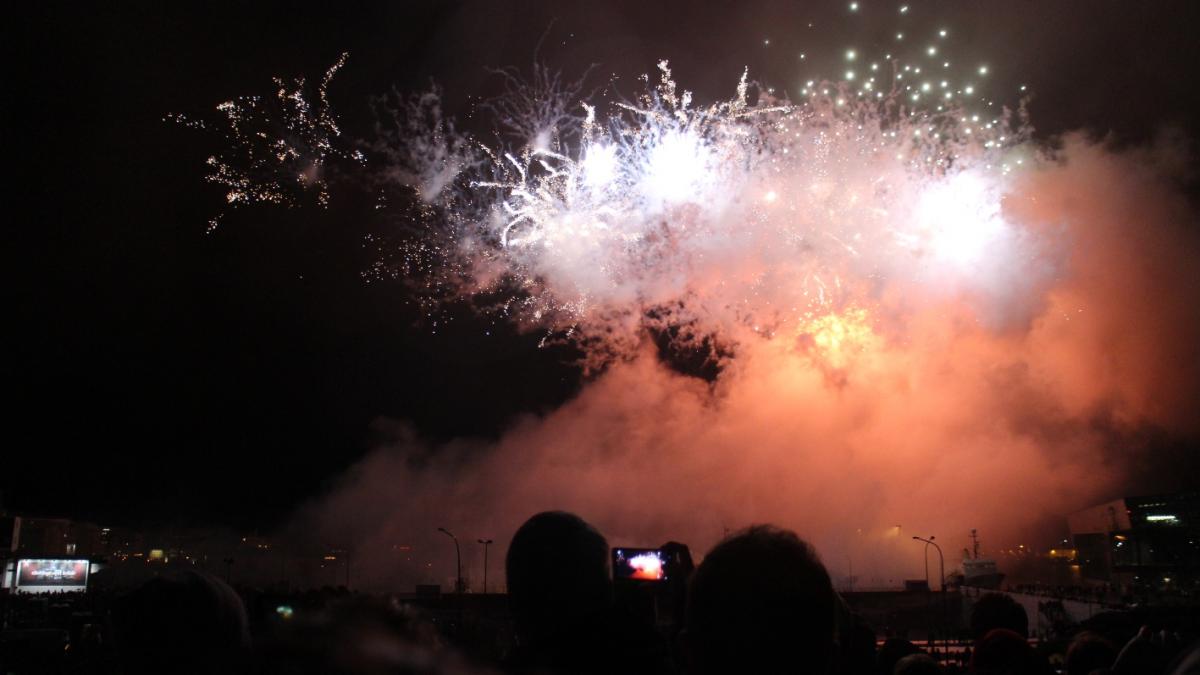 noua tone de artificii detonate controlat in texas spectacolul nu a ramas nefilmat