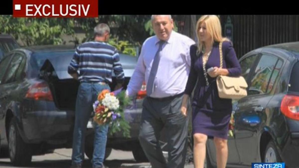 sinteza zilei cum l a imbogatit basescu pe cocos udrea cocos tun imobiliar de sute de milioane de