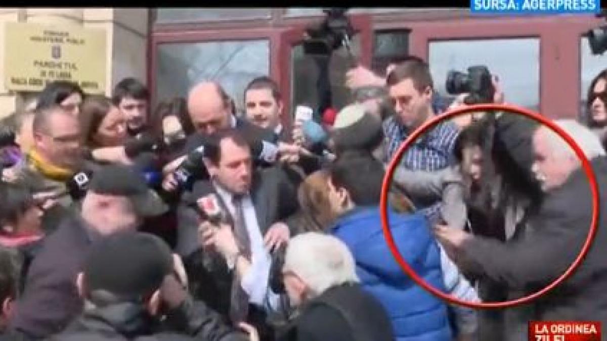 la ordinea zilei spp da in ziaristi si fuge cum isi justifica agresivitatea fata de reprezentantii