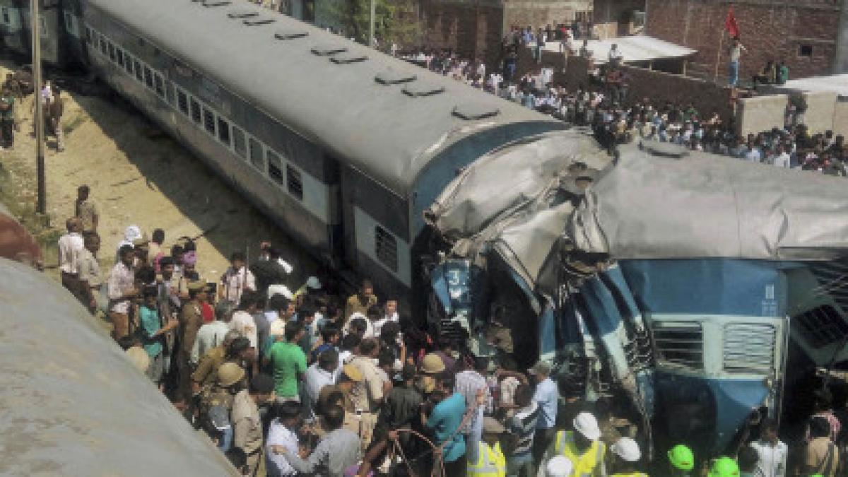 nou accident feroviar in india cel putin 26 de oameni au murit intre fiarele contorsionate